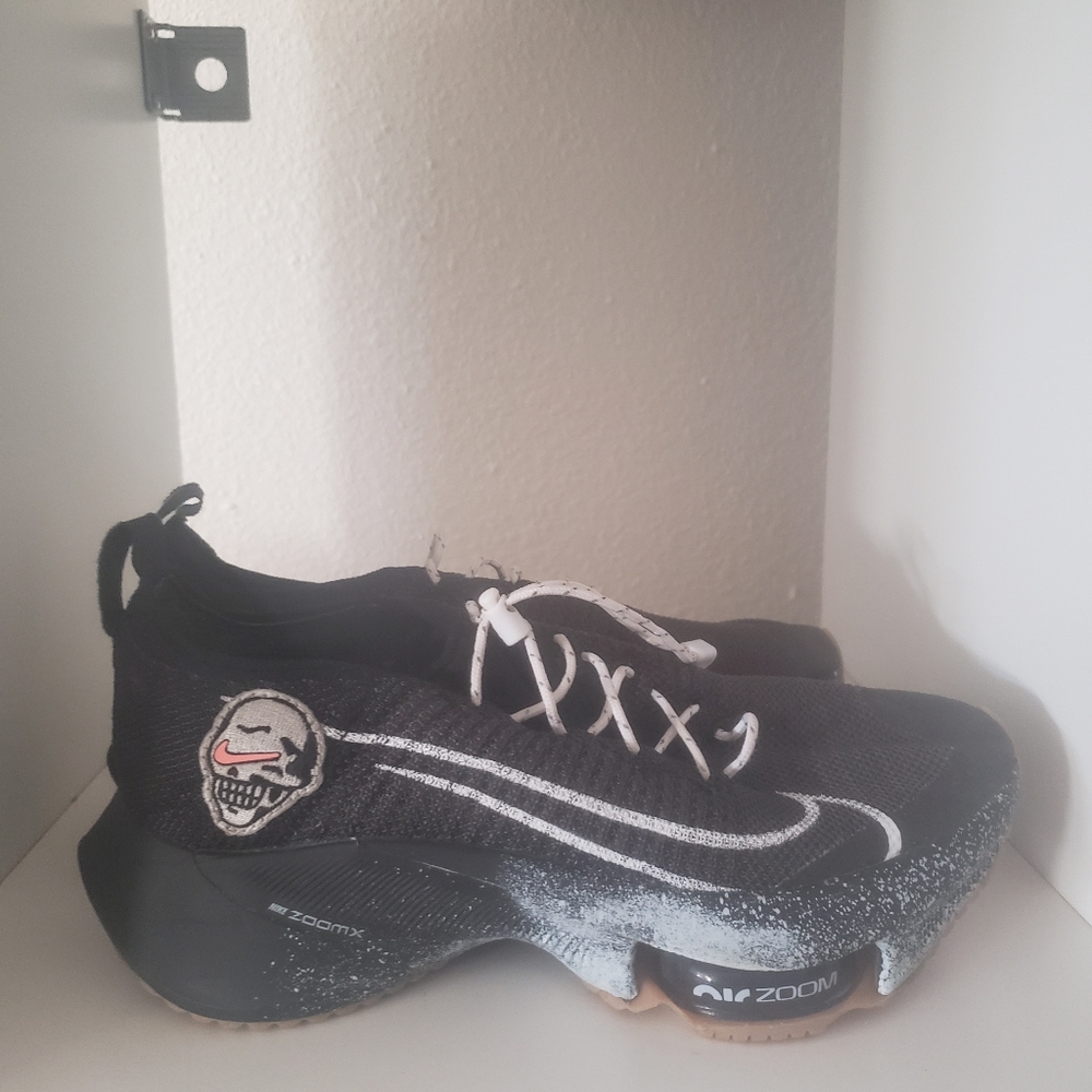 Nike size 6.5 Air Zoom Temp Next